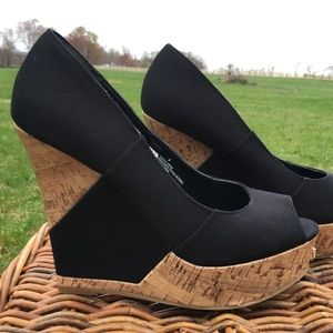 Mossimo Supply Black Cork Wedge Platform Peep Toe